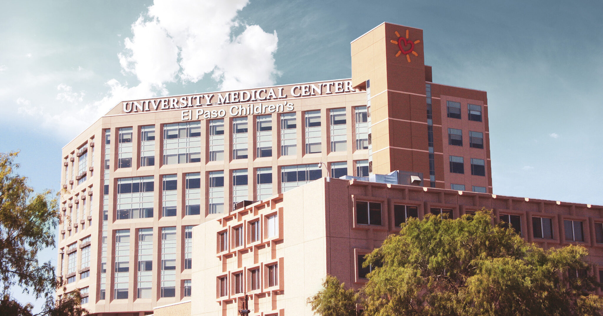 0UMC.EPCH-Raynolds.BeautyShotFlat-1-e1715374667231-2048×1072